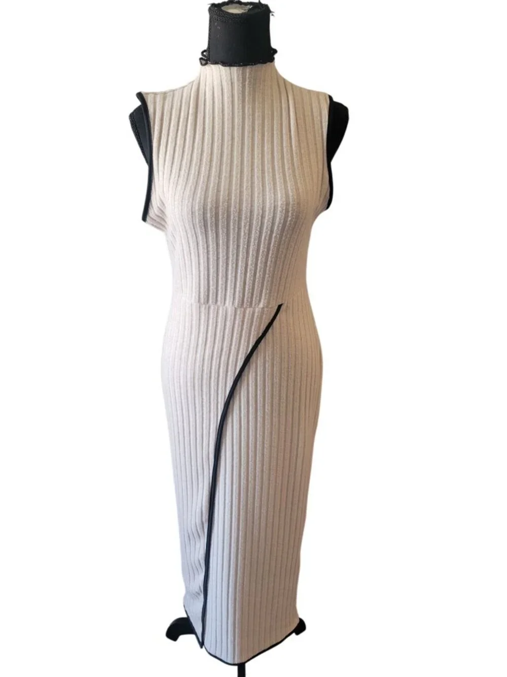 Scalloped High Neck ribbed sleeveless sweater midi dress with contrast trim SZ L - Picture 2 of 9